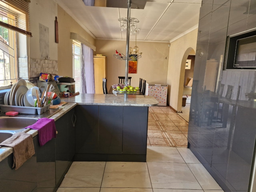 3 Bedroom Property for Sale in Pellissier Free State